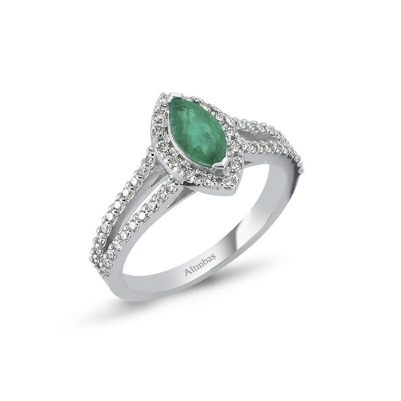 Emerald Diamond Ring